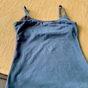 Hard tail yoga top